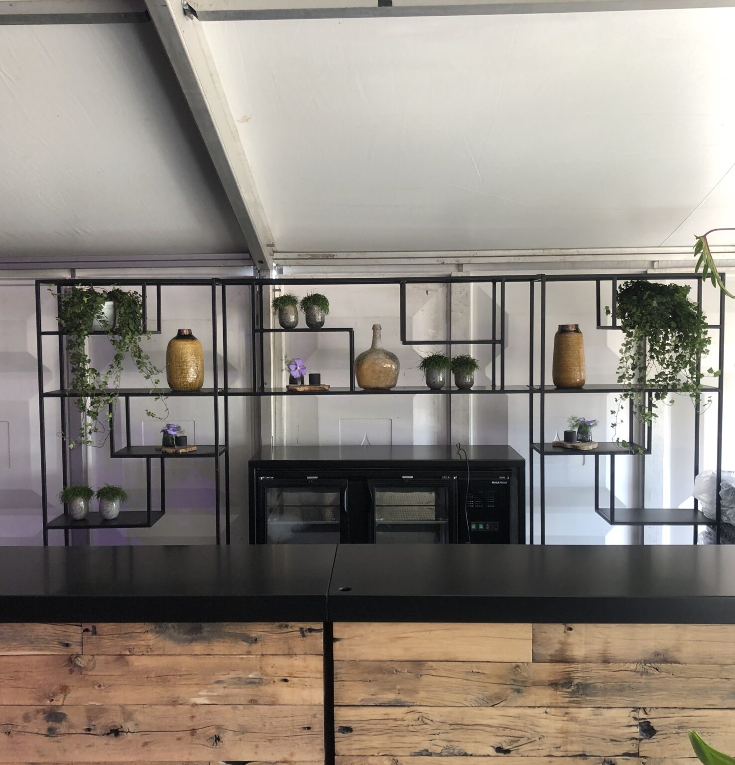 Achterwand (Kast) RAW staal incl. koeling 360x35x215cm Time Out